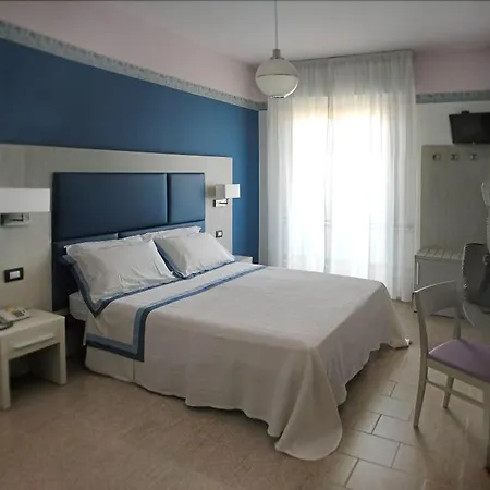 Cavalluccio Marino Hotel 2*