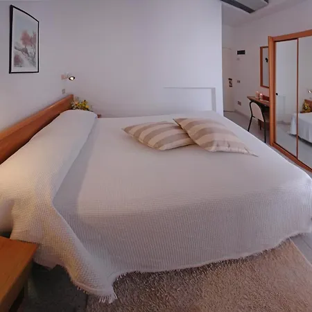 Cavalluccio Marino 2*